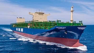 HMM Ruby Joins Fleet: Eco-Friendly Containership Boosts South Korea's Global Trade