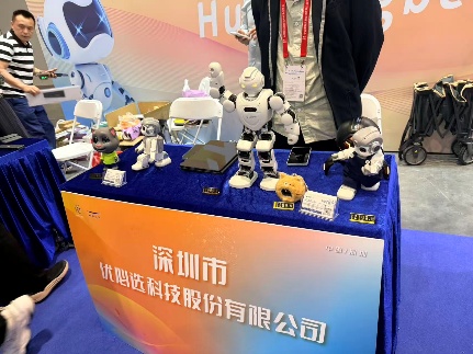 8237cf04af1adbd9f81b3d9d2eb9f542