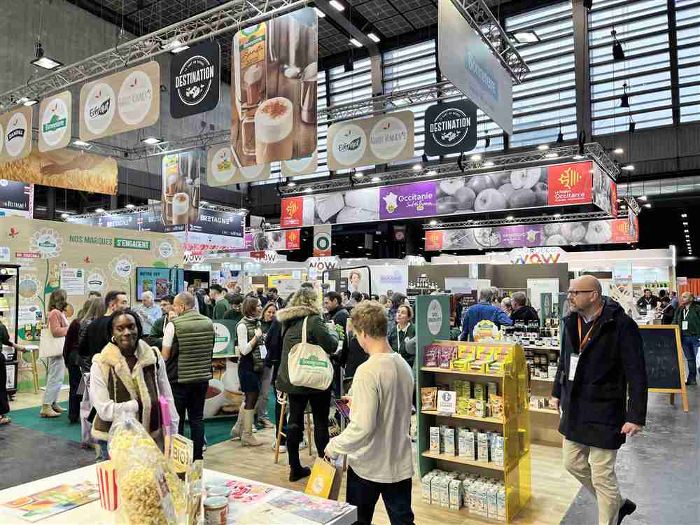 그림입니다. 원본 그림의 이름: KakaoTalk_20251202_113221856.jpg 원본 그림의 크기: 가로 4032pixel, 세로 3024pixel 사진 찍은 날짜: 2025년 12월 01일 오후 2:44 카메라 제조 업체 : Apple 카메라 모델 : iPhone 13 프로그램 이름 : 18.6.2 F-스톱 : 1.6 노출 시간 : 1/100초 ISO 감도 : 40 노출 모드 : 자동 35mm 초점 거리 : 26 프로그램 노출