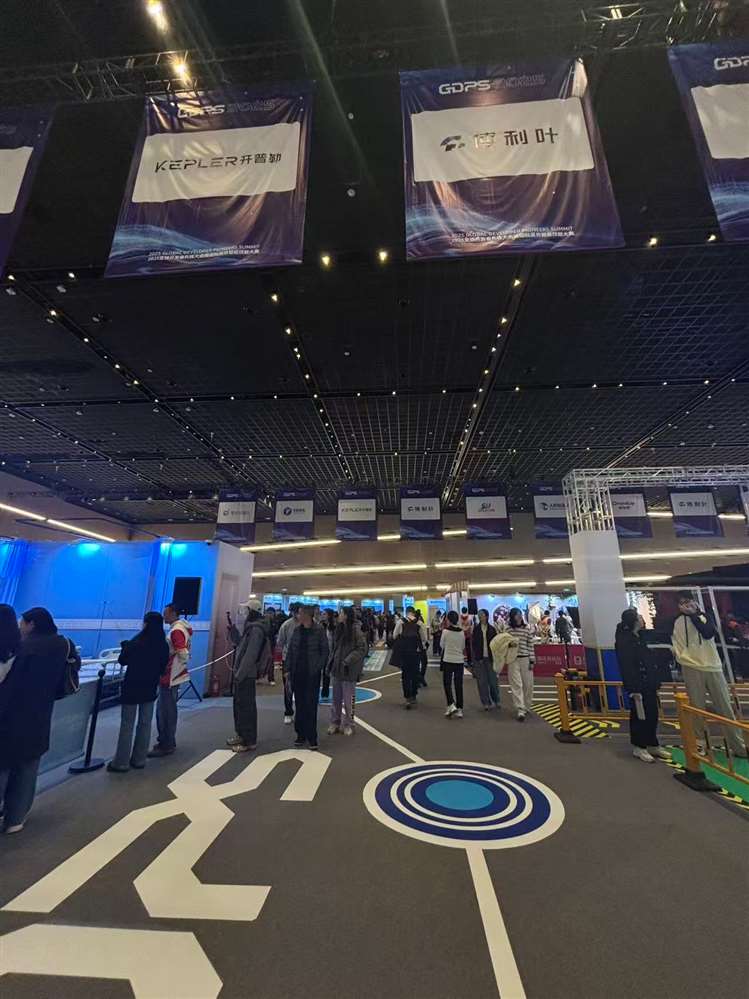 그림입니다. 원본 그림의 이름: CLP00002ecc0005.bmp 원본 그림의 크기: 가로 1280pixel, 세로 1707pixel