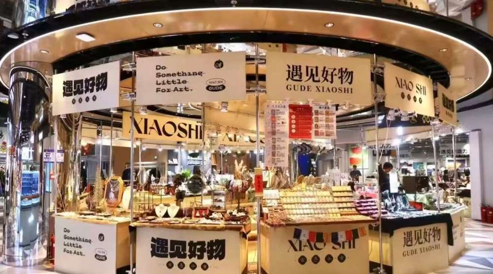 그림입니다.  원본 그림의 이름: CLP00001f240004.bmp  원본 그림의 크기: 가로 1320pixel, 세로 736pixel