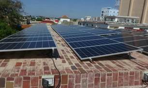 Cuba pretende instalar mil megawatts de energ&iacute;a fotovoltaica en un par de  a&ntilde;os - OnCubaNews